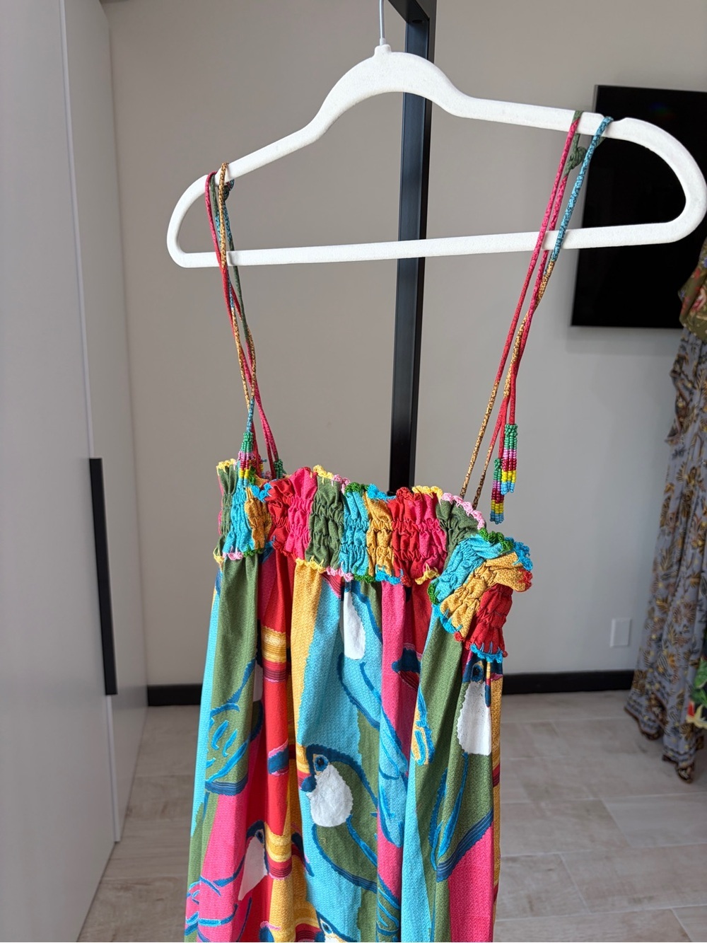 Farm Rio: WONDERFUL TOUCANS MDI DRESS - Picture 9 of 14